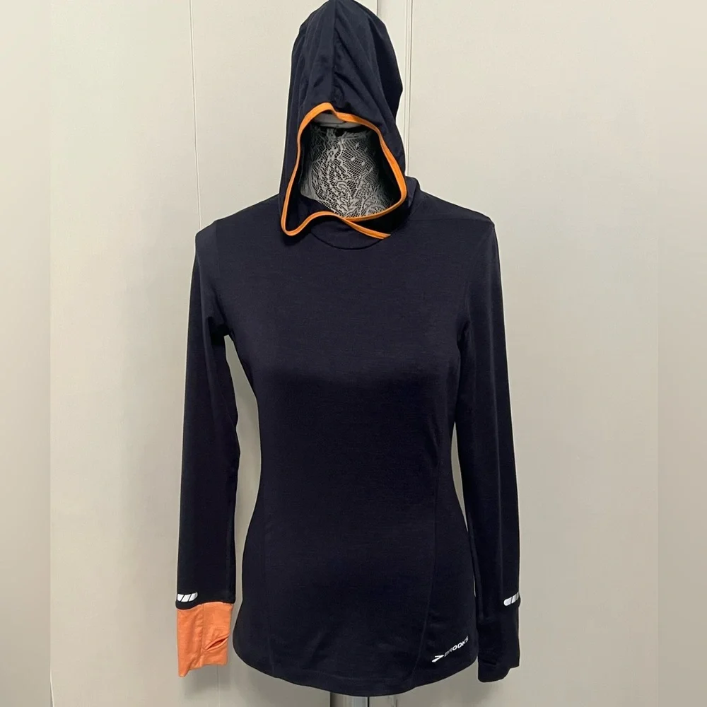 Brooks equilibrium, technology, long sleeve, putted, shirt